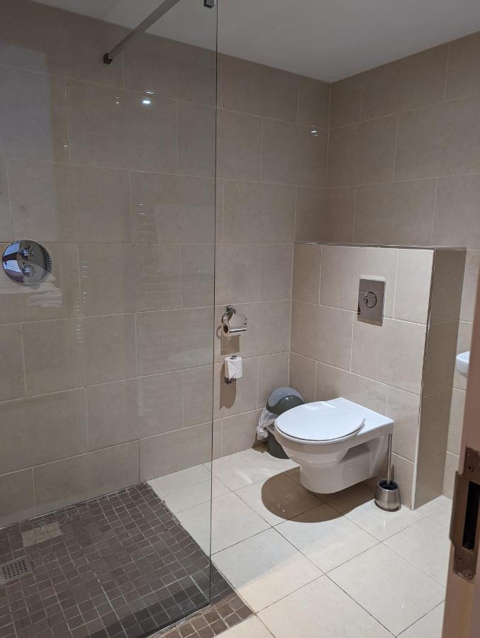 Barley Sheaf, Old Bridge Street En Suite Rooms, Room Only Truro Bagian luar foto