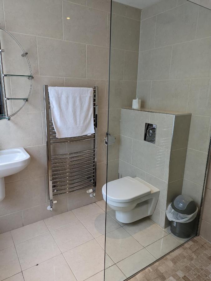 Barley Sheaf, Old Bridge Street En Suite Rooms, Room Only Truro Bagian luar foto