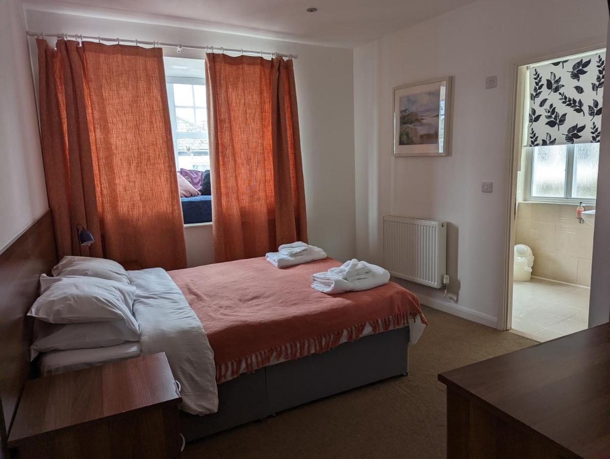 Barley Sheaf, Old Bridge Street En Suite Rooms, Room Only Truro Bagian luar foto